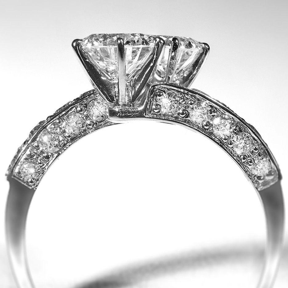Pierścionek zaręczynowy z białego złota LA40 dwa wyjątkowe kamienie centralne 0.75 ct - obrazek 2